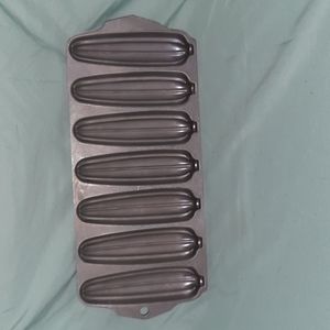 NEW Wearever No. 2707 Cast Aluminum Cornbread Pan